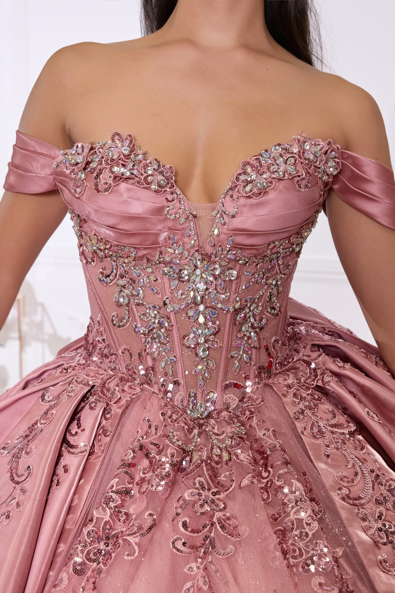 Quinceañera ball gown in ROSE